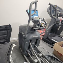 Octane Q47ce Elliptical  Machine 