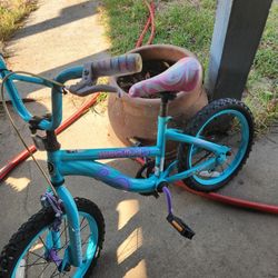 Girls bike