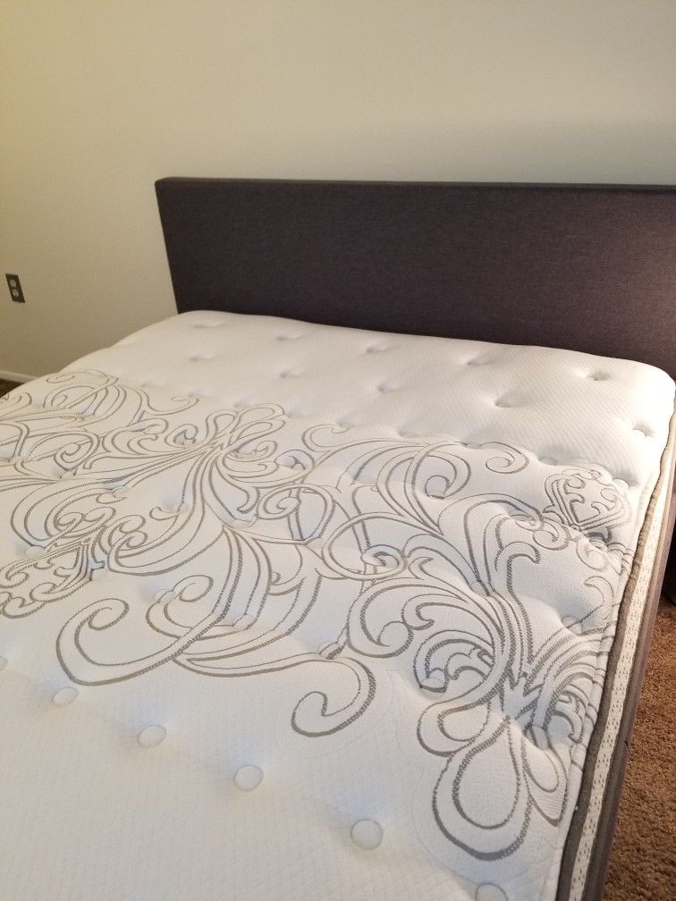 For Sale Almost New Queen Bed And Mattress