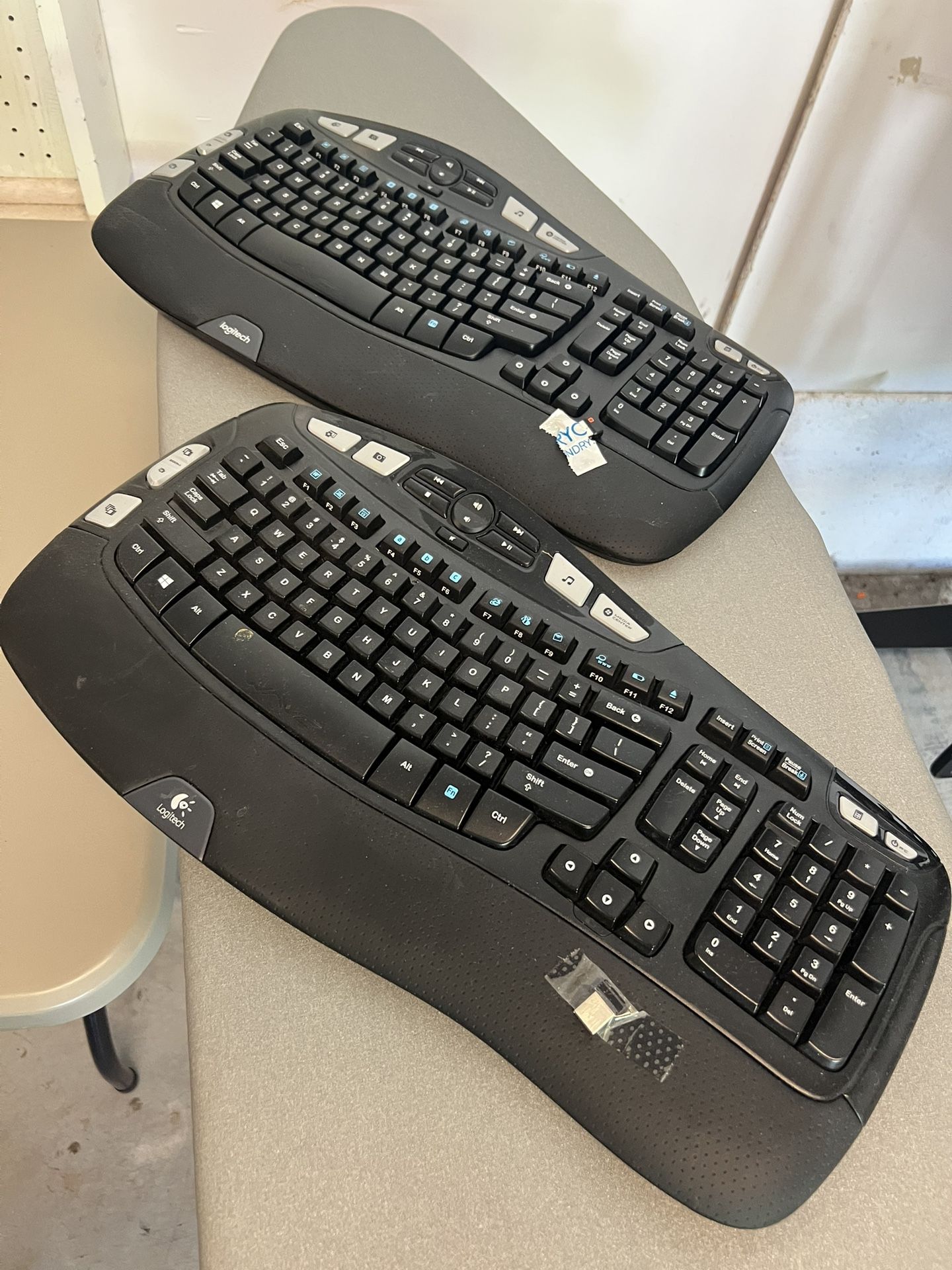 ⌨️ 2 Wireless Logitech Keyboards – $15 – Kirkland, WA