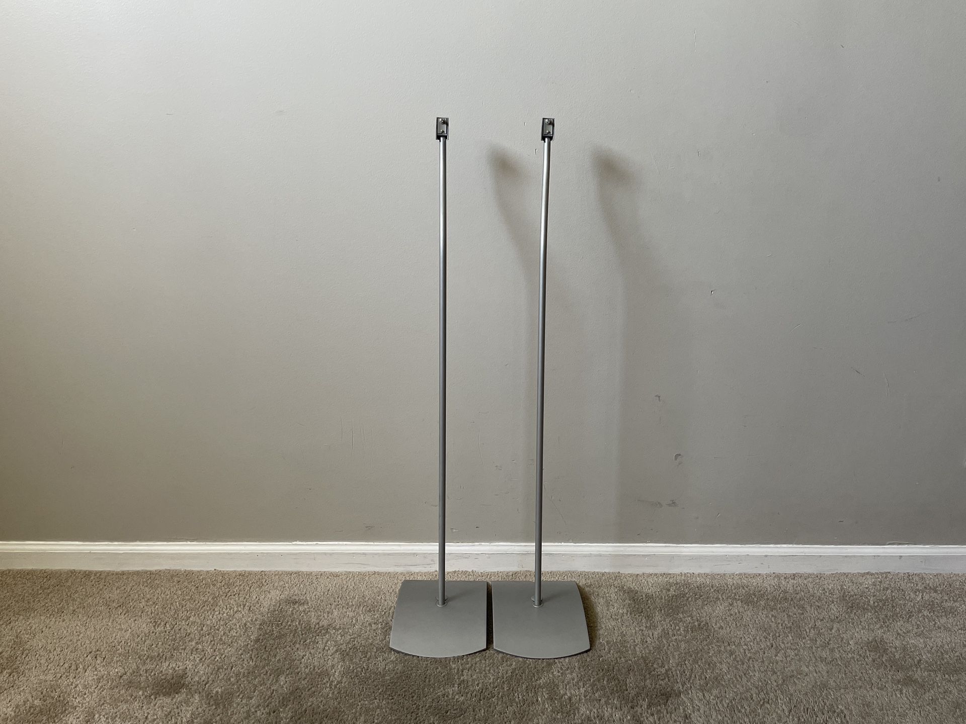 Bose UFS-20 Speaker Stands for the Single and Double Cube Speakers 