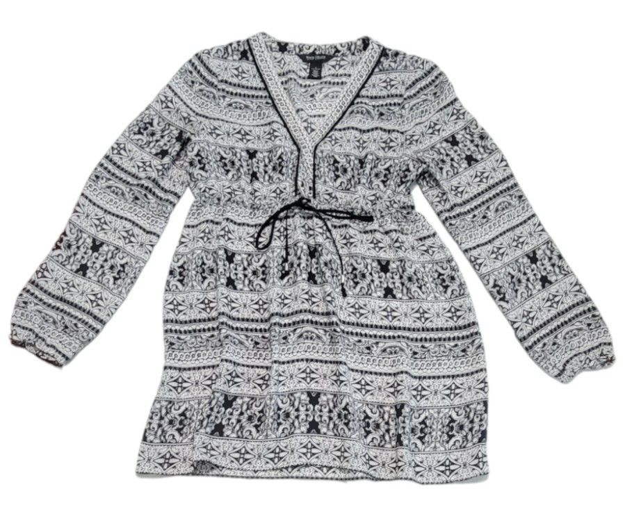 White House Black Market Tunic Top Womens Size 6 Shirt Paisley Blouse