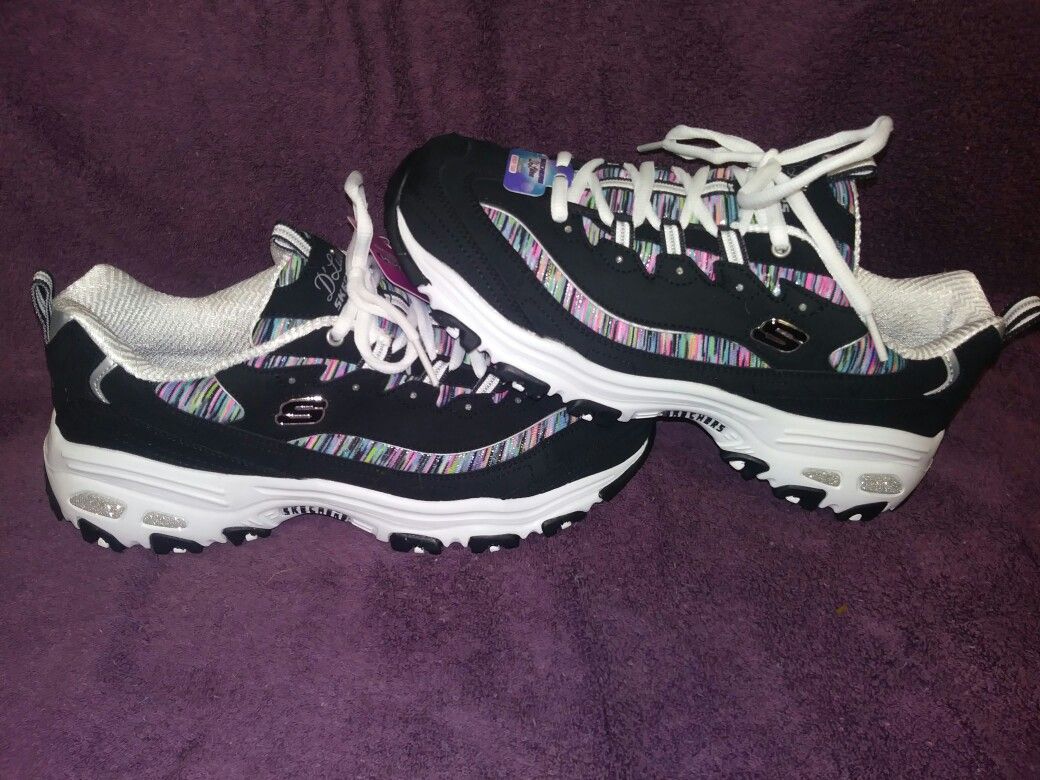 BRAND NEW WOMENS SKECHERS D’LITES INTERLUDE-BLACK/MULTI-10M-SUPER CUTE!!