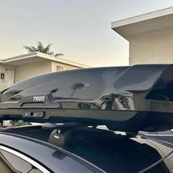 Thule-motion-XL-Cargo-box