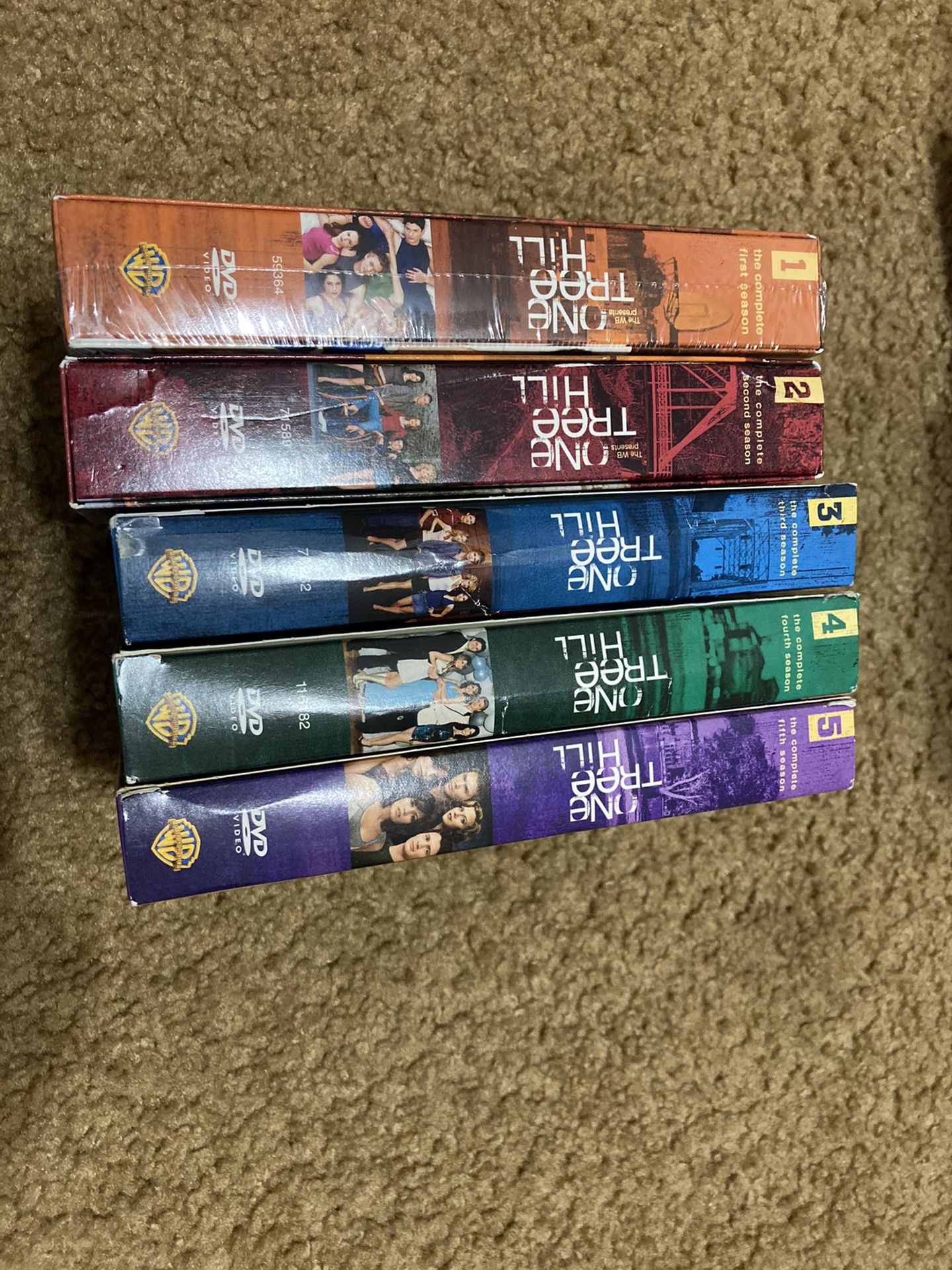 One tree hill (seasons 1-5)