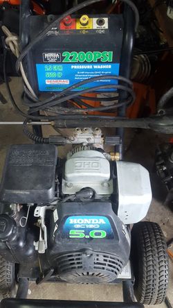 Very nice Honda pressure washer 2200 PSI 5 horsepower Honda motor