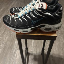 Nike Air Max Plus - Black Teal Coral 