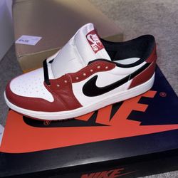Air Jordan 1 Low Chicago 
