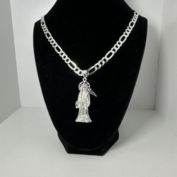 Cadena Con dije de la Santa muerte de plata 925