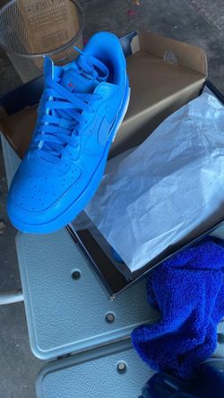 Air Force 1’s size 8.5 men
