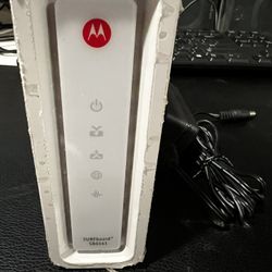 Motorola ARRIS SURFBoard SB6141 DOCSIS 3.0 Cable Modem