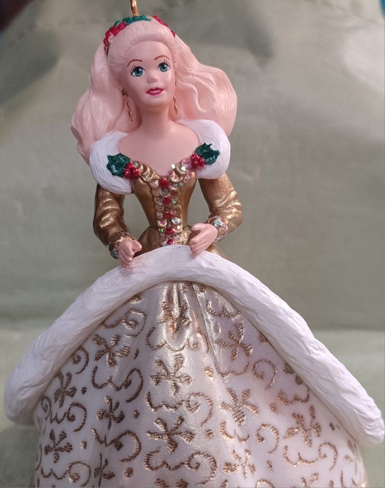 1994 Barbie Holiday Keepsake Ornament