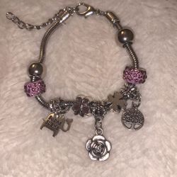 Beautiful Bracelet 🌸