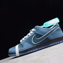 Nike Dunk SB Low Blue Lobster 32