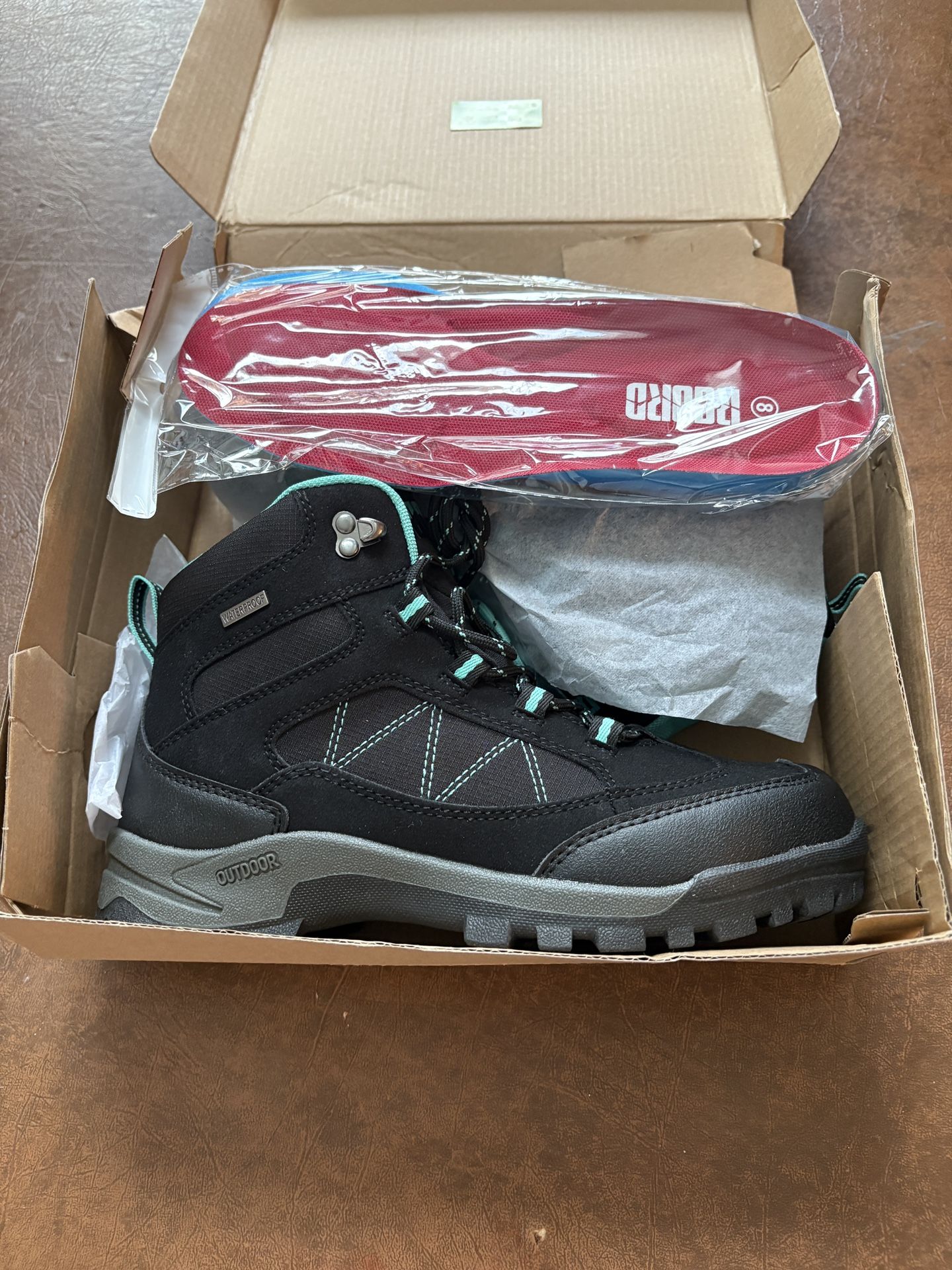 Brand new Women’s Hiking Boots Size 8