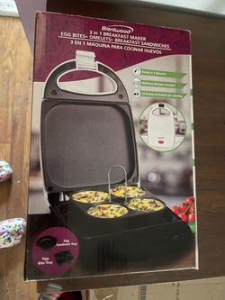 Brentwood 3-in-1 Breakfast Maker (model TS-256 series) cooks egg bites, omelets, and breakfast sandwiches