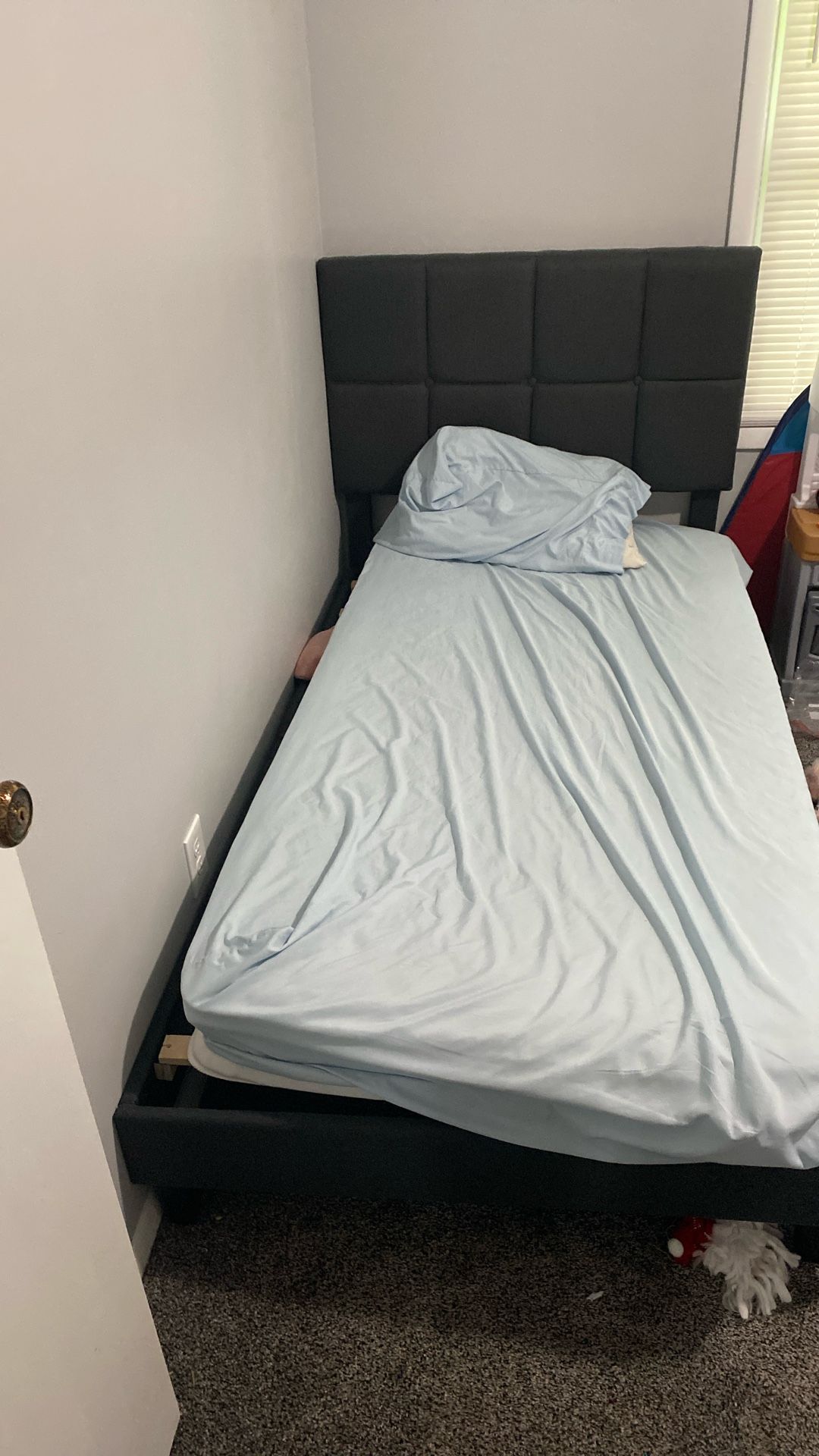 Twin Bed With Mattress