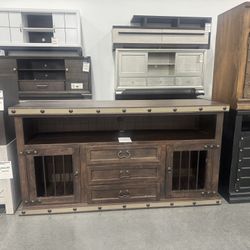 80" TV STAND