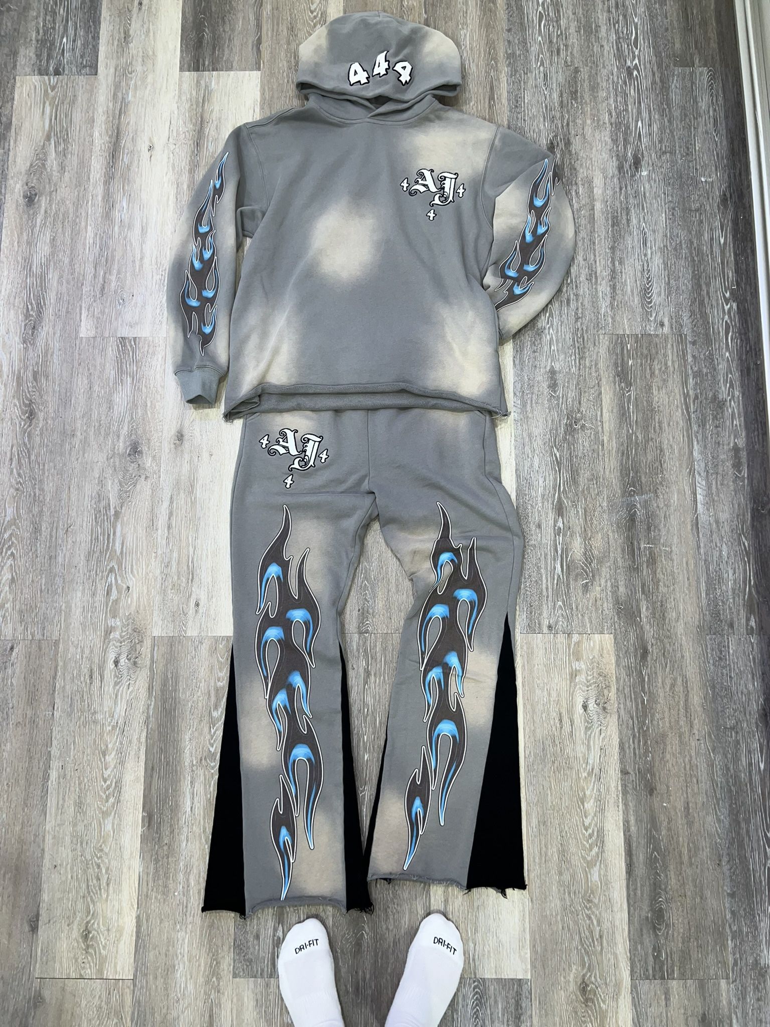 Aj444 sweat suits