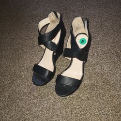 Black Wedges