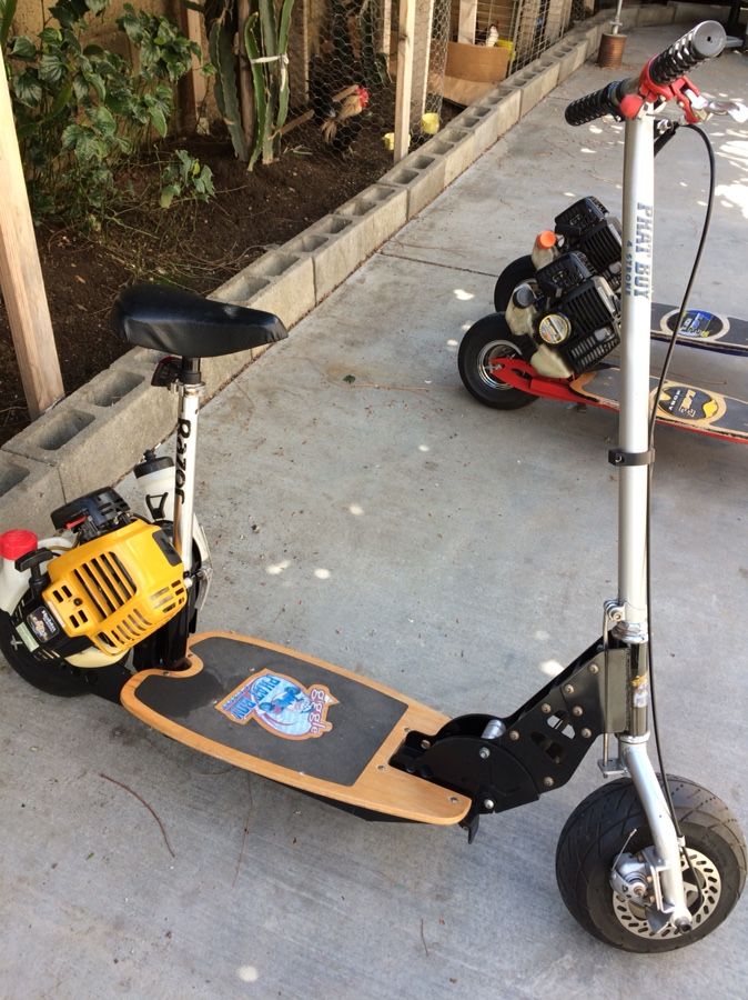 For Sale 1 Owner 35cc Gas Scooter 4- Stroke. Made In Japan