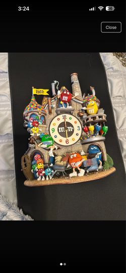 Danbury mint 2005 M&M clock