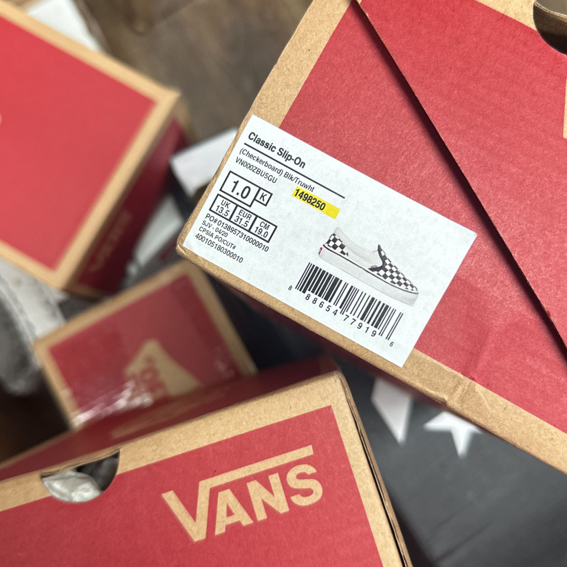 Amazon Returns Vans And Converse/pick Your Size/local WH for Sale in ...