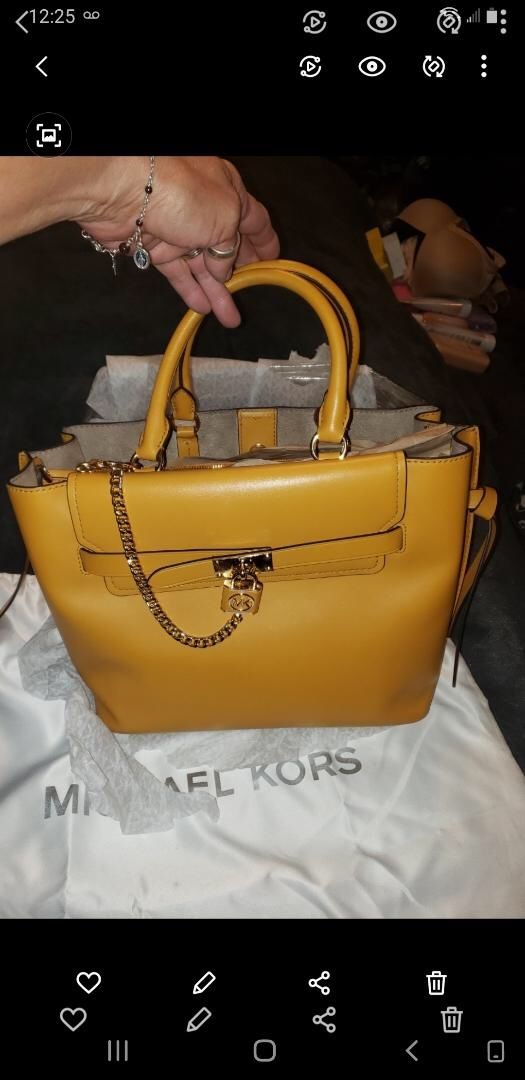 MICHAEL KORS HAMILTON LEGACY LEATHER HANDBAG
