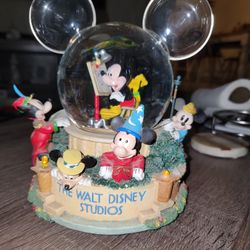 Disney Globe 