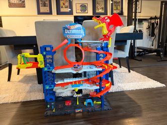Hot wheels Ultimate Garage