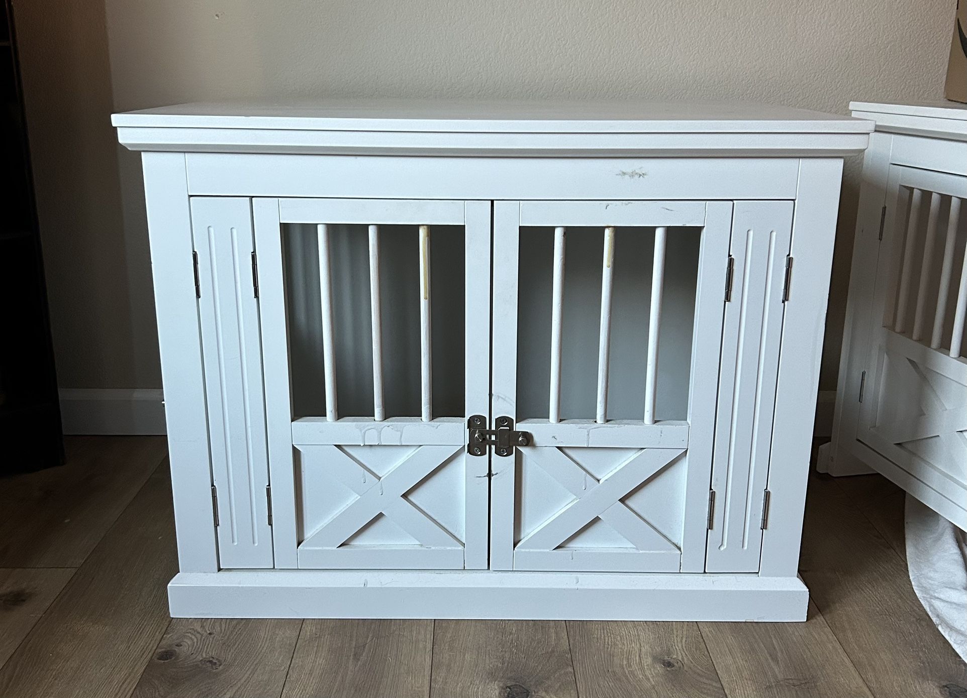 Dog Kennel/End Table