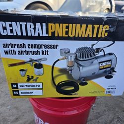 Central Pneumatic Airbrush Compelressor With Airbrush Kit