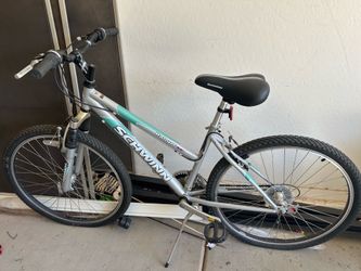 Women’s 26 inch bike