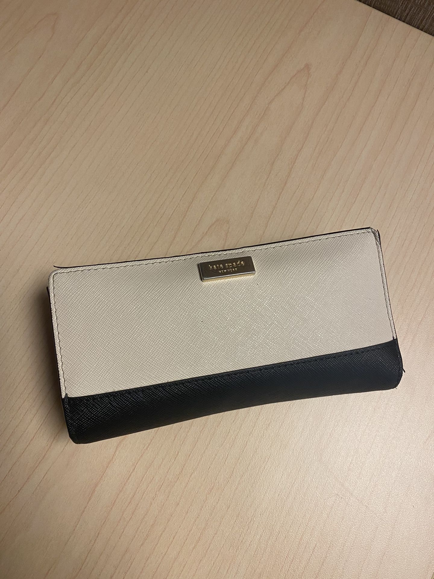 Kate Spade Wallet Black And Off-White