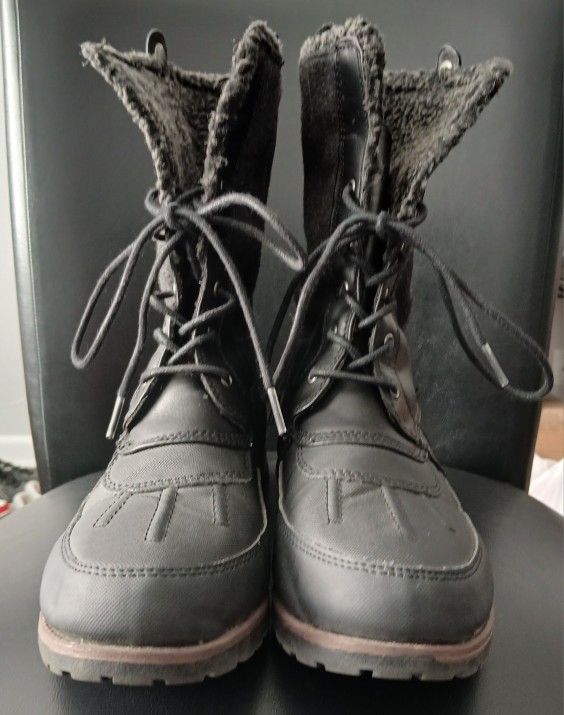 Rock & Candy Derry Boots. Fold Down. Black Faux Fur Inside. Women Size 9.
