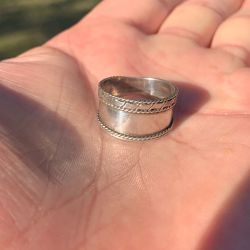 Sterling Silver Women's Ring, Top and Bottom Accents, Size 7 1/4 Fine Jewelry