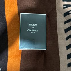 BlEU De Chanel Paris