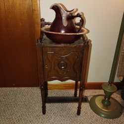 MCCoy 7515 Pitcher & Basin Bowl Set Brown Glaze Drip Pottery on Wooden Wash Stand