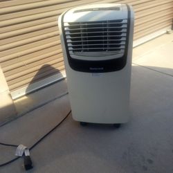 Beat The Heat... Honeywell Portable AC..Works Perfect $75 Obo