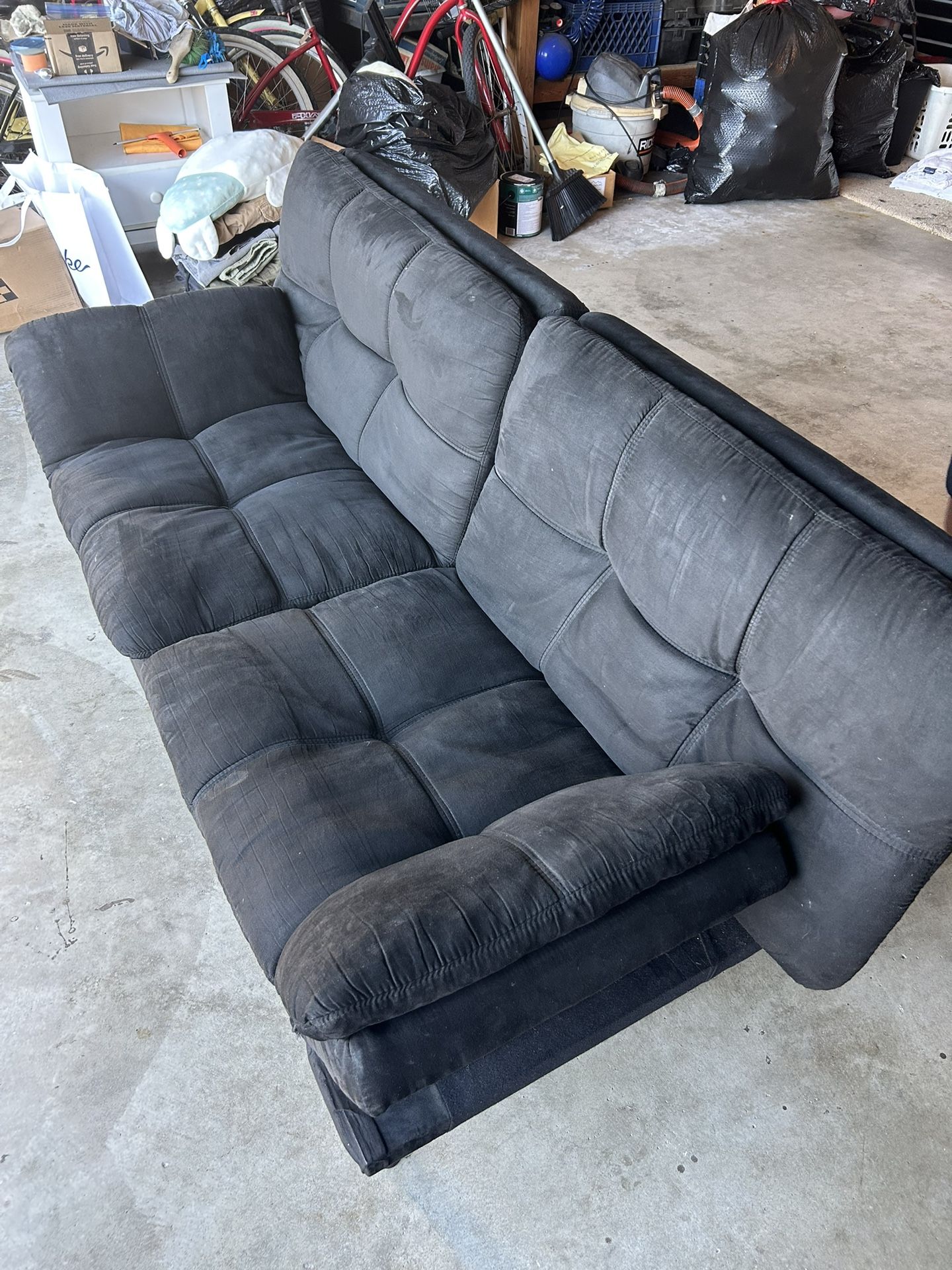 black futon 