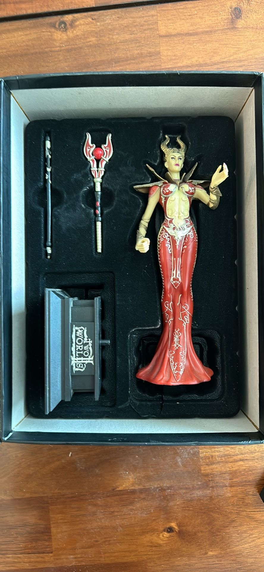 Two Worlds Royal Edition PC Game With Figurine