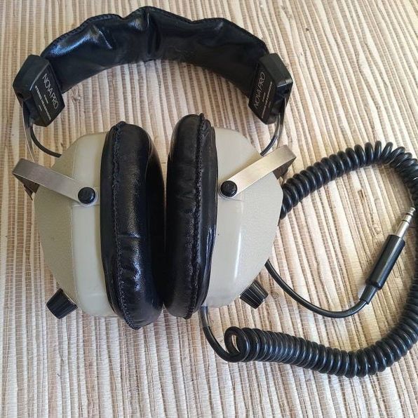 Vintage realistic headphones sales