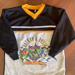 New Kid’s Batman & Robin Sweatshirt in Size 6!