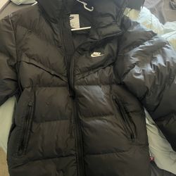 Nike Primaloft Windproof Puffer Jacker Size small
