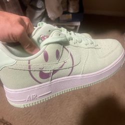Nike Air Force 1