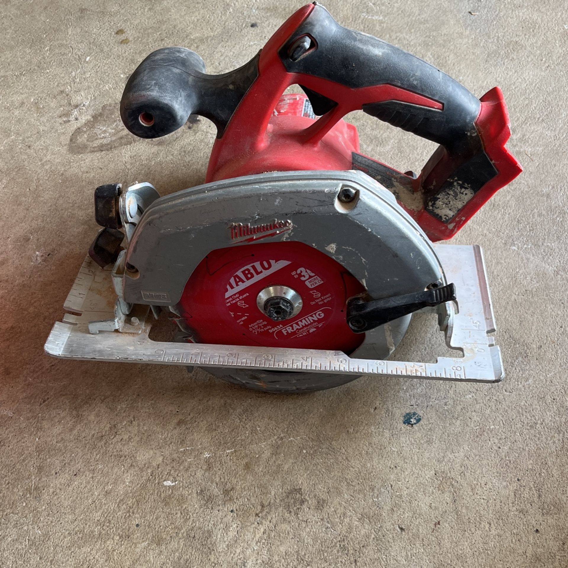 Milwaukee M18 Circular Saw