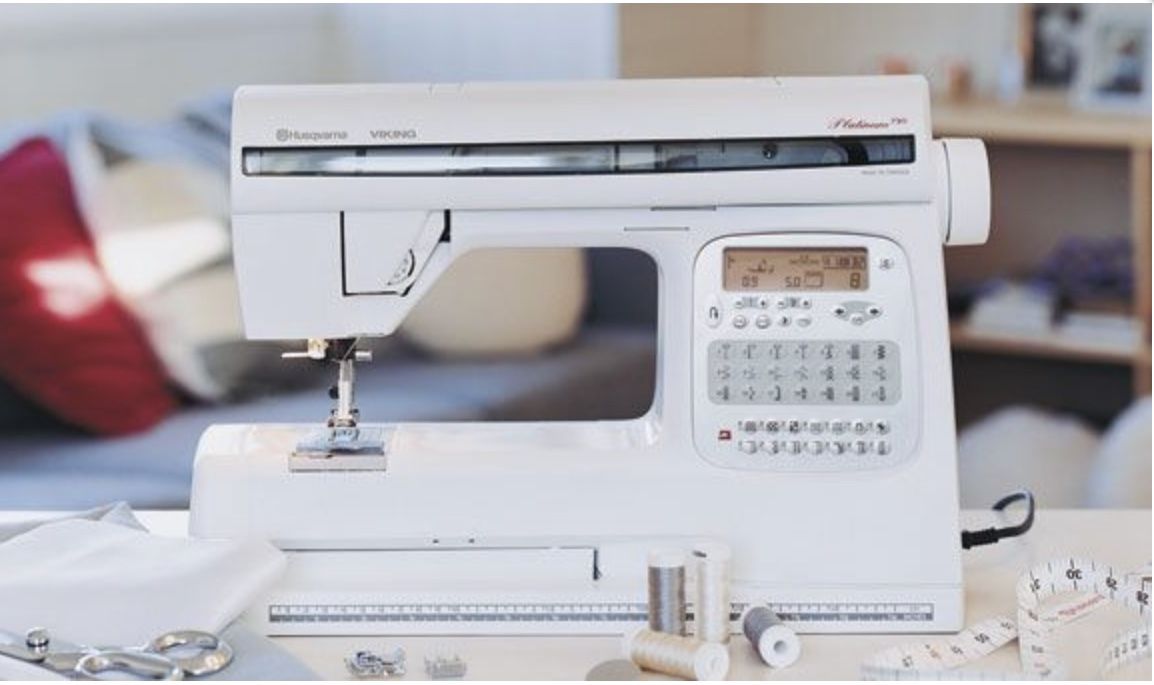 Husqvarna Viking Platinum 730 Sewing machine