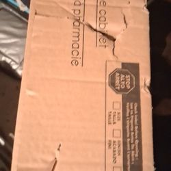 Denno home medicine cabinet