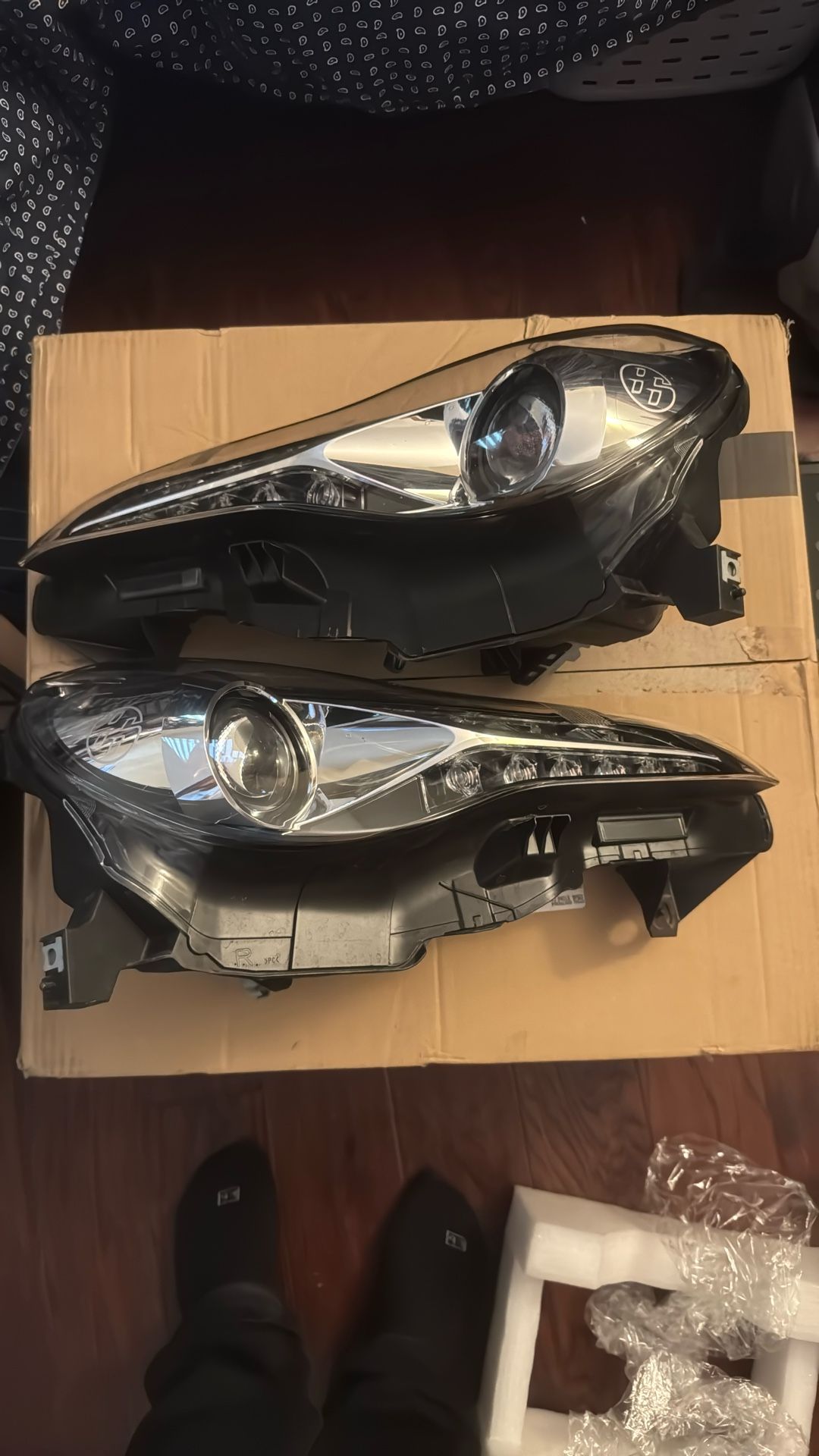 Toyota 86 OEM Headlights