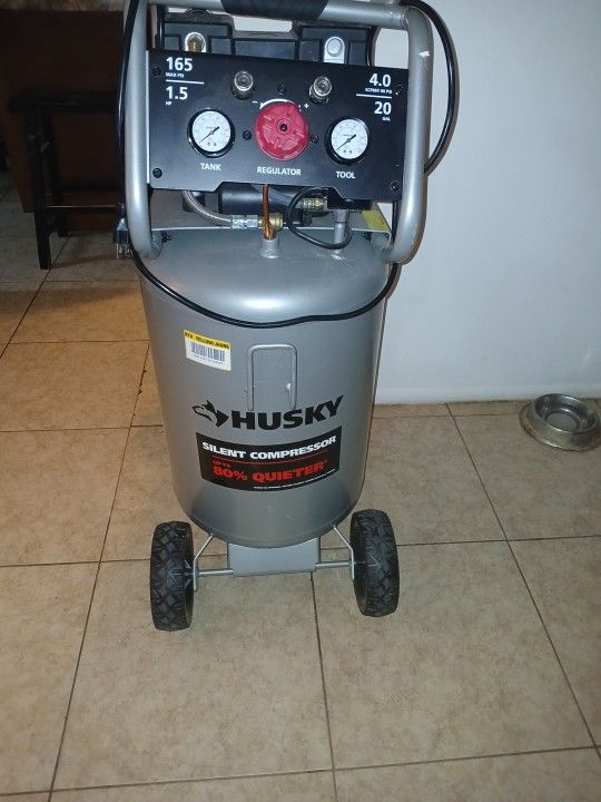 20 Gal Musky Compressor 